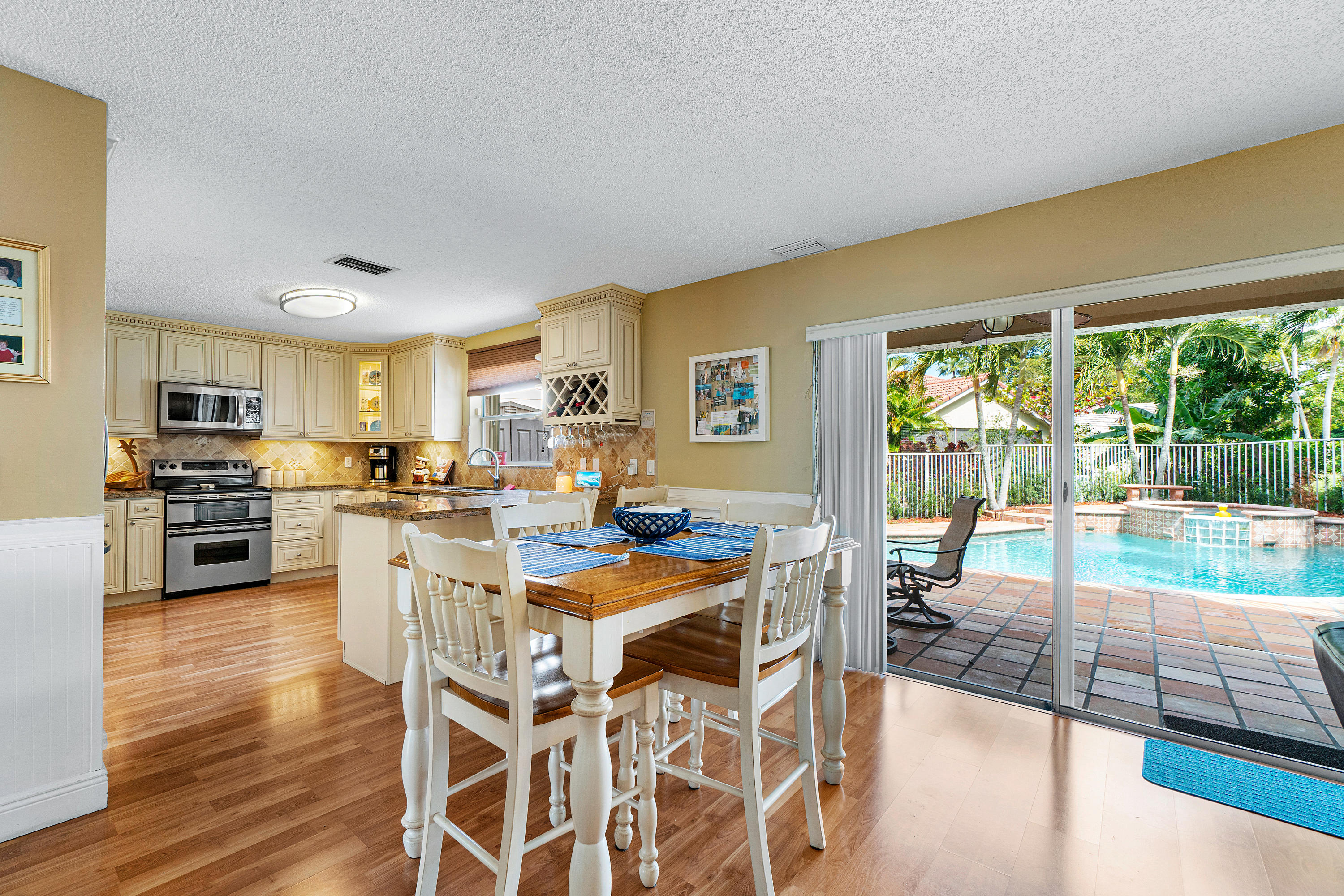 7420 Shell Ridge Terrace Lake Worth, FL 33467 - Photo 17 of 31 017-7420ShellRidgeTerr-LakeWorth-FL-full