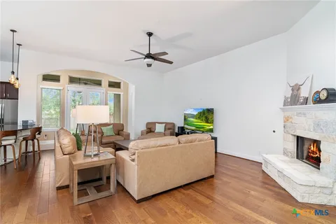 $420,000 | 472 Mission Hill Run, New Braunfels, TX 78132