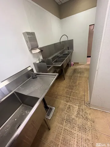 $3,570 | 25 West 2nd Street, Reno, NV 89501