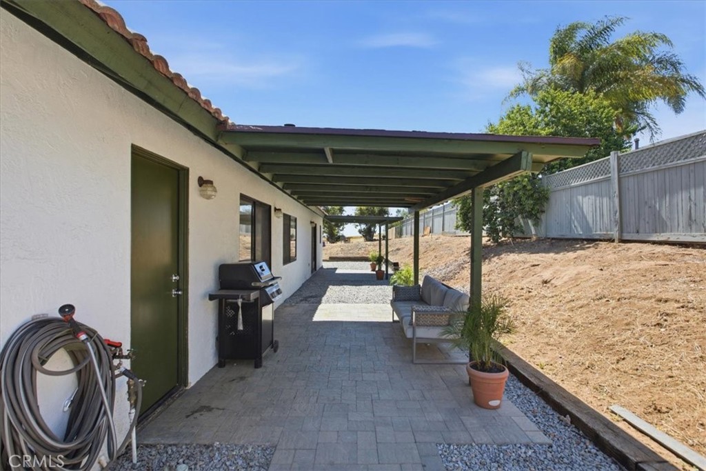 1340 Vía Feliz Fallbrook, CA 92028 - Photo 32 of 40