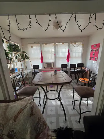 a view of entryway and hall