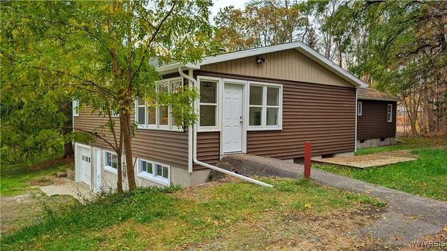 $269,900 | 62 South Academy Street, Middlebury, NY 14591