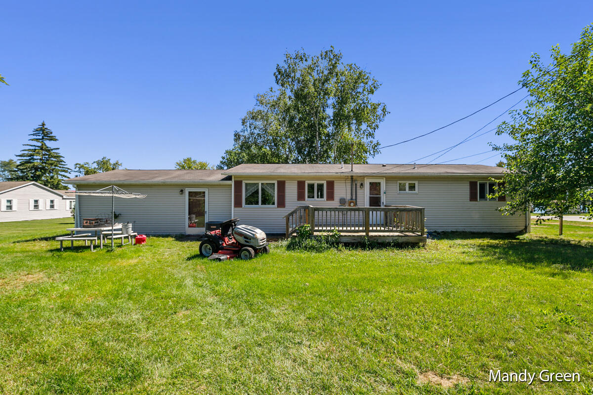 231 Rasmussen Drive Trufant, MI 49347 - Photo 18 of 20 IMG_1017