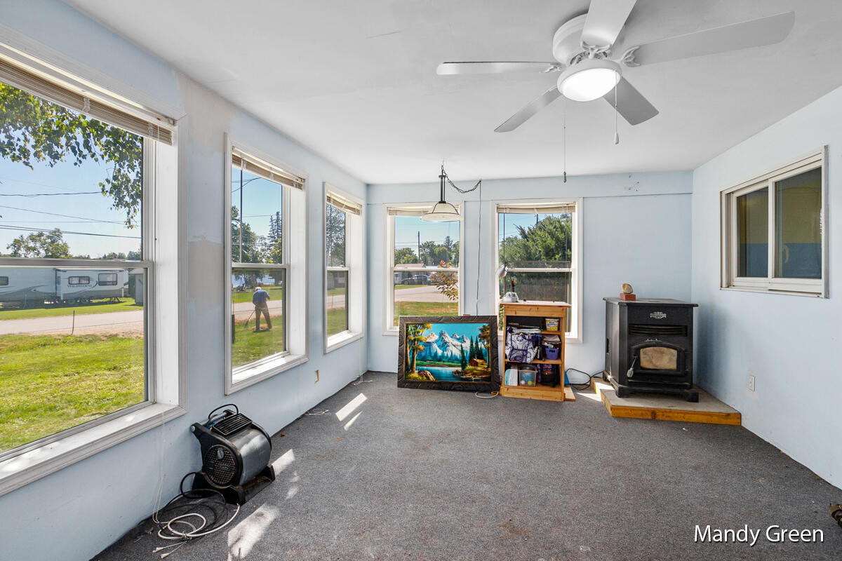 231 Rasmussen Drive Trufant, MI 49347 - Photo 4 of 20 IMG_1003