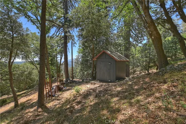 $539,000 | 582 Sunset View Road, Twin Peaks, CA 92391