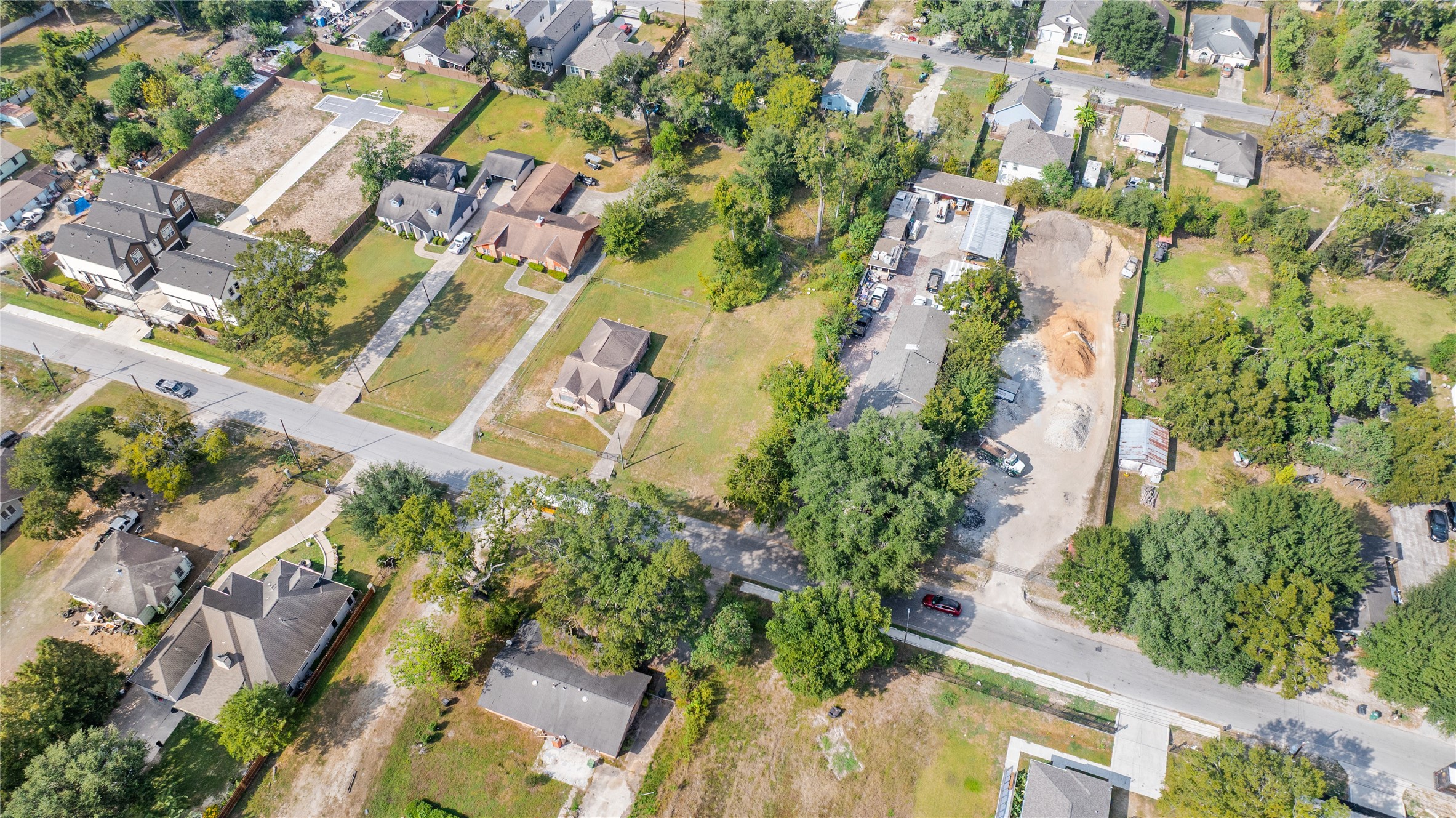 2018 Dewalt Street Houston, TX 77088 - Photo 10 of 13