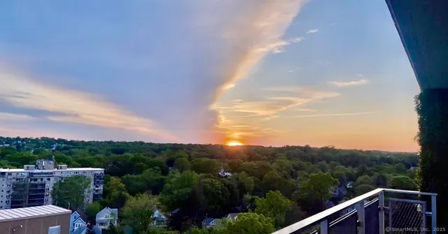 $174,999 | 2370 North Avenue, Unit 12G, Bridgeport, CT 06604