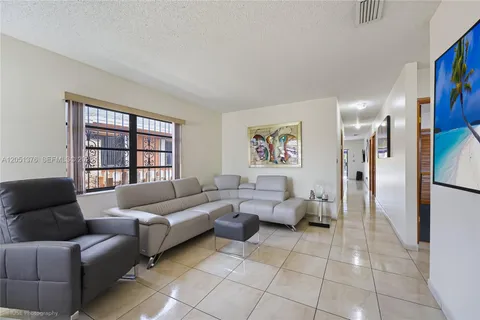 $564,000 | 4001 West 10th Court, Hialeah, FL 33012