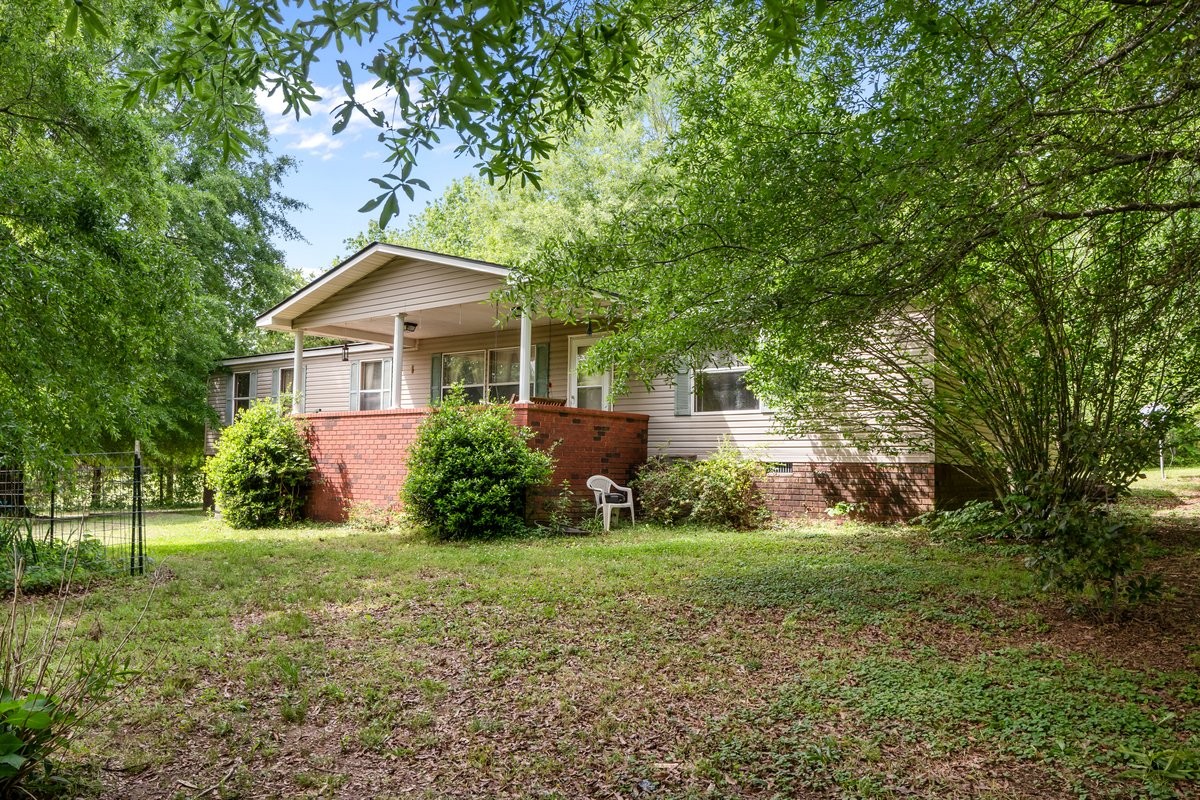 6120 Flatwoods Road Camden, TN 38320 - Photo 2 of 40