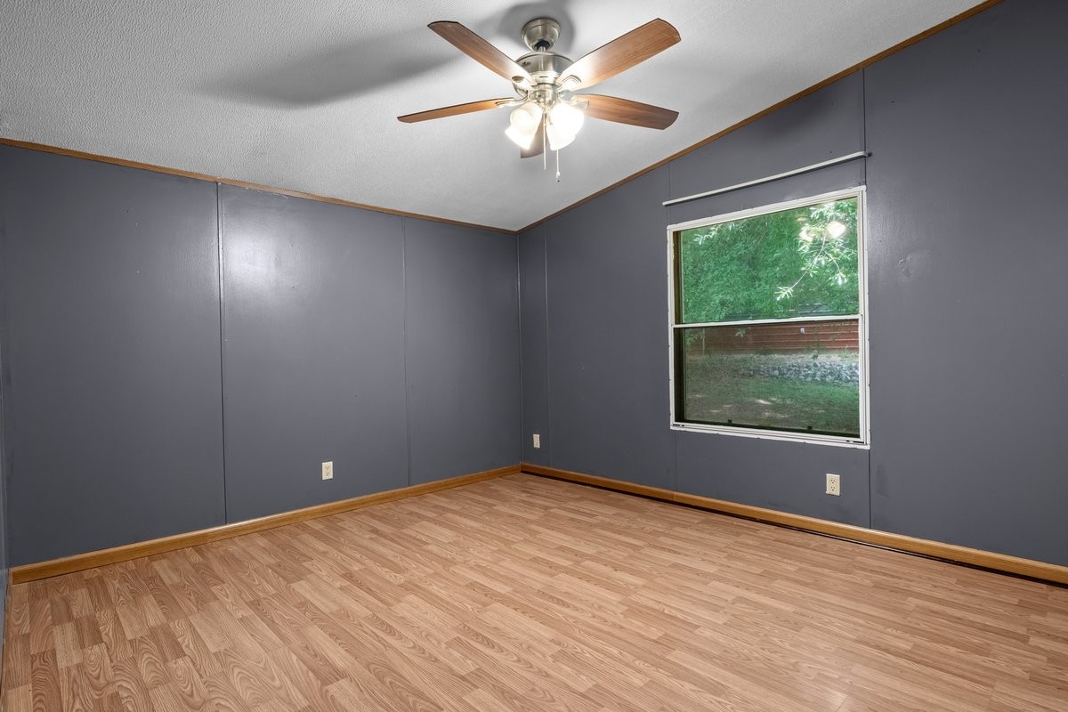 6120 Flatwoods Road Camden, TN 38320 - Photo 29 of 40