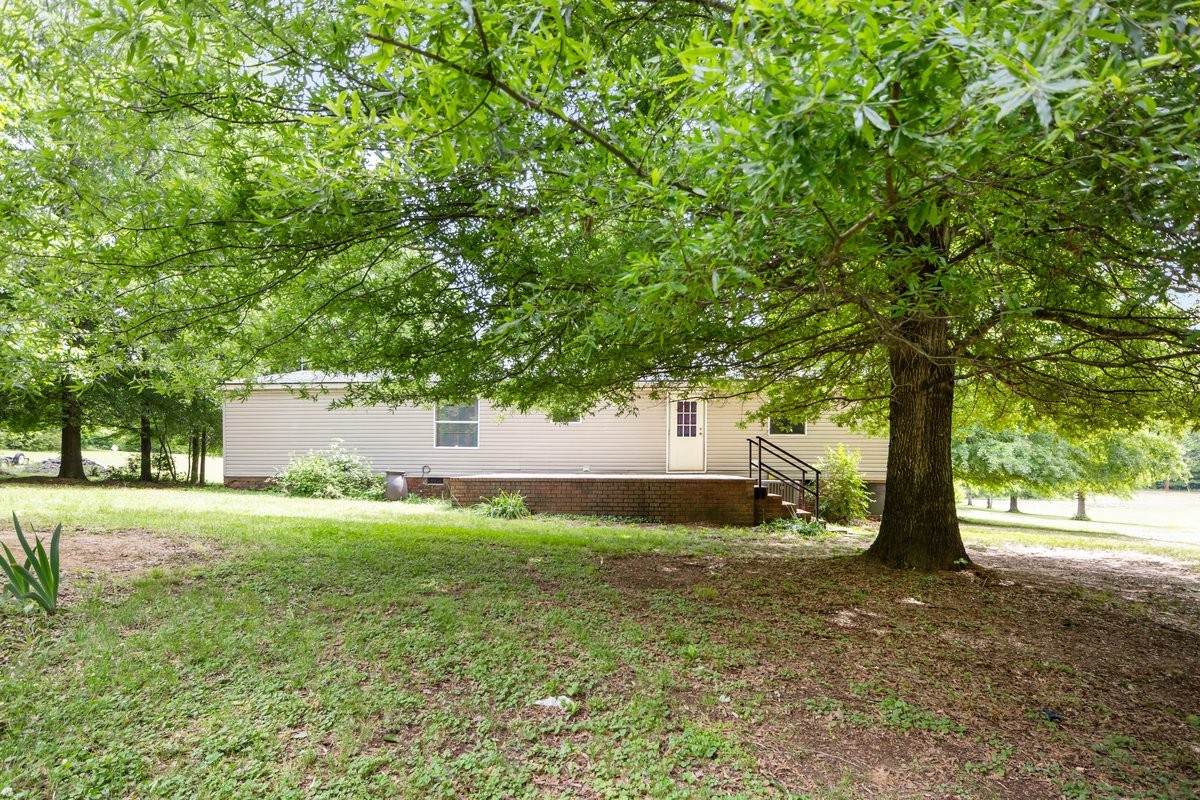 6120 Flatwoods Road Camden, TN 38320 - Photo 6 of 40