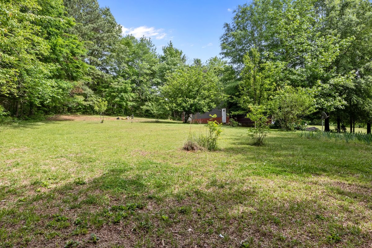 6120 Flatwoods Road Camden, TN 38320 - Photo 8 of 40