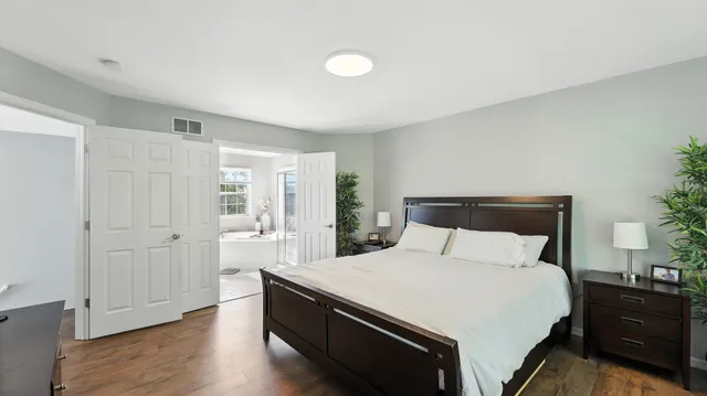 $449,000 | 1303 Bridgehampton Drive, Plainfield, IL 60586