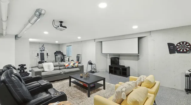 $449,000 | 1303 Bridgehampton Drive, Plainfield, IL 60586