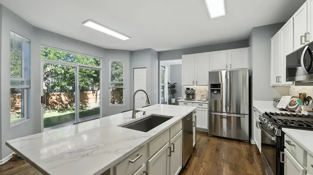 $449,000 | 1303 Bridgehampton Drive, Plainfield, IL 60586