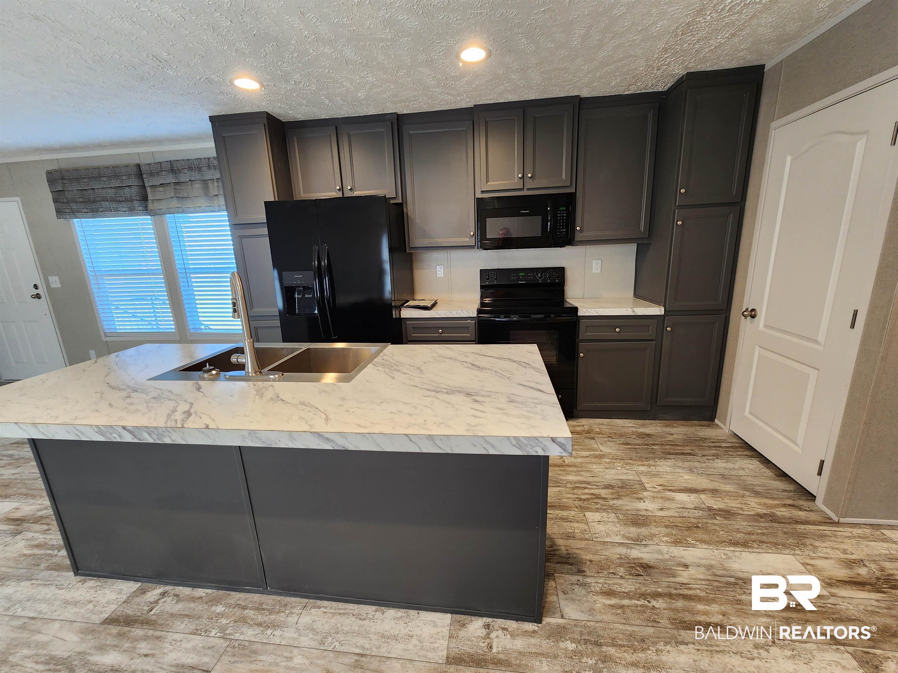 28160 Comstock Road Elberta, AL 36530 - Photo 4 of 18 Gallery Image 4
