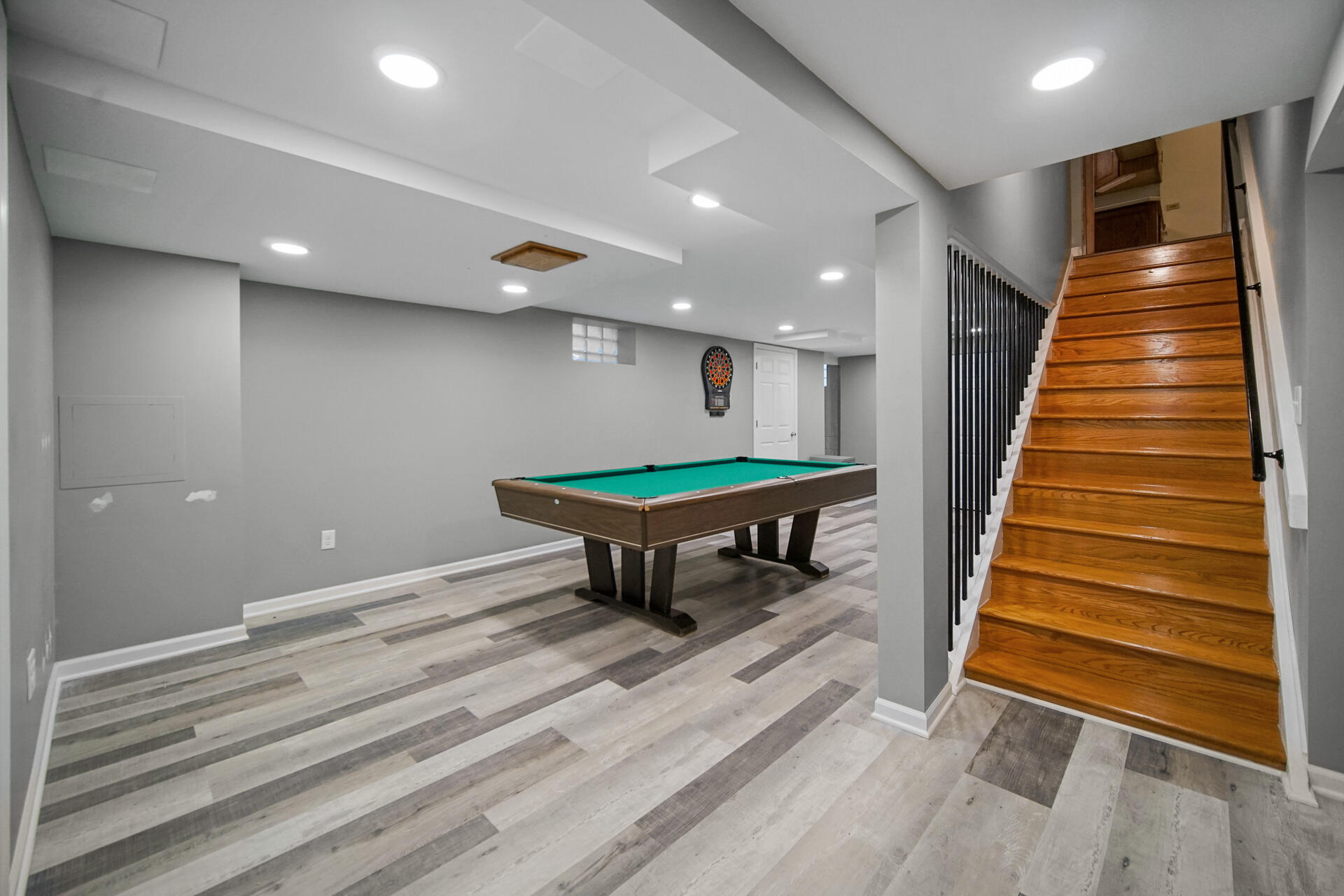 8342 Howard Avenue Munster, IN 46321 - Photo 18 of 31