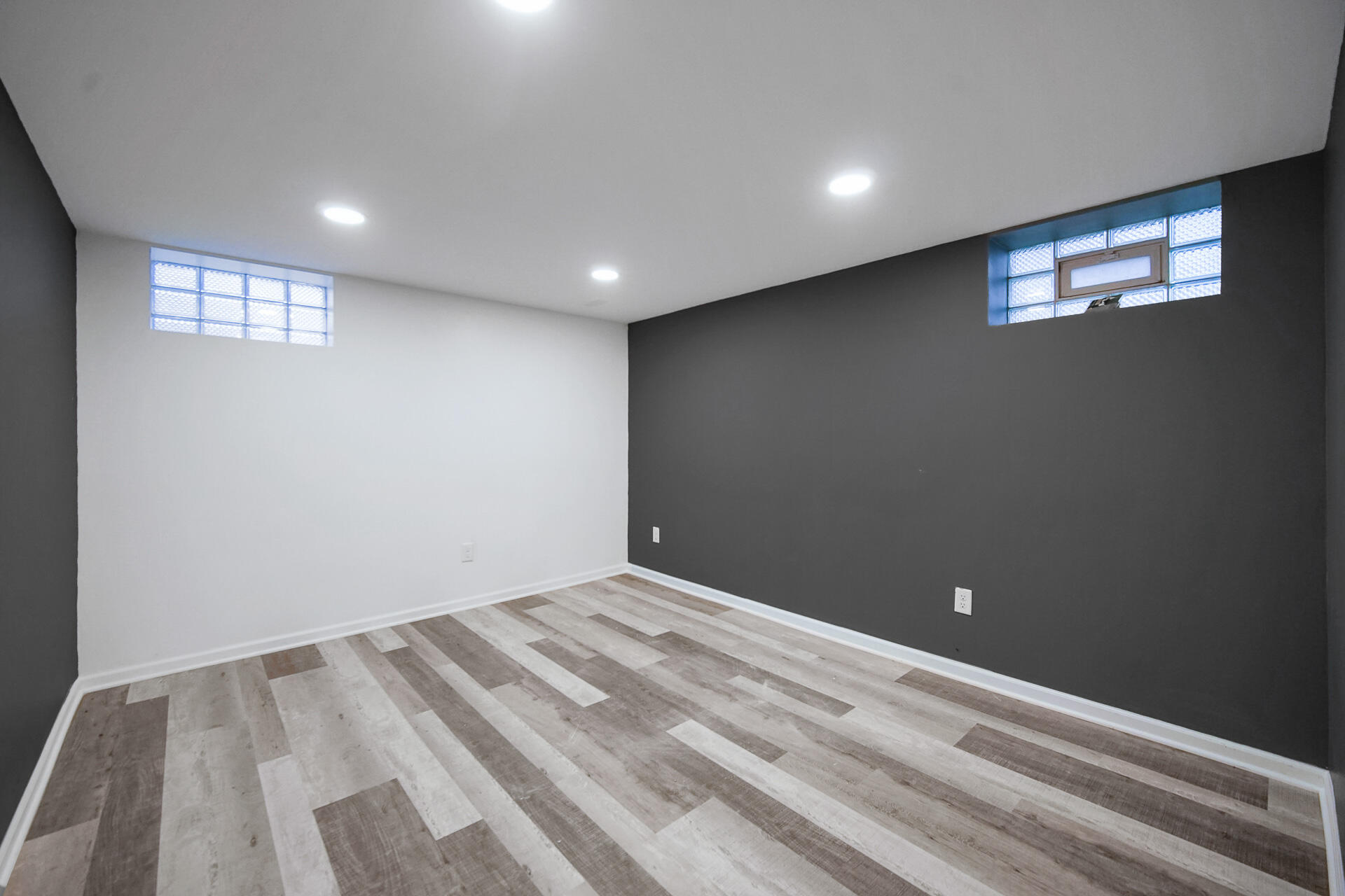 8342 Howard Avenue Munster, IN 46321 - Photo 19 of 31