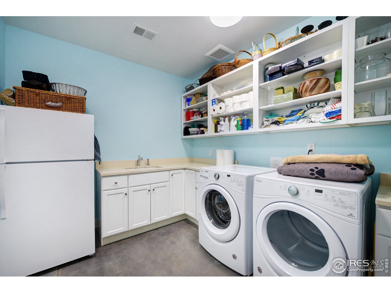 742 8th Street Boulder, CO 80302 - Photo 29 of 37 a utility room with dryer and washer