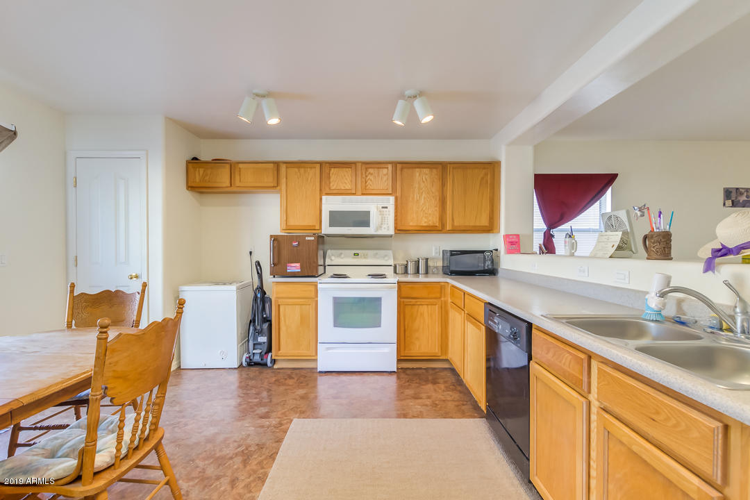 2532 East Olivine Road San Tan Valley, AZ 85143 - Photo 11 of 26 11-Olivine