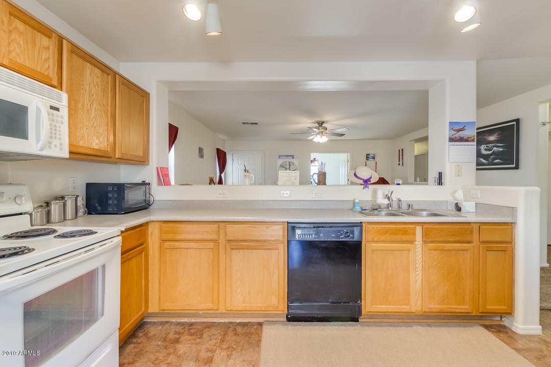 2532 East Olivine Road San Tan Valley, AZ 85143 - Photo 12 of 26 12-Olivine