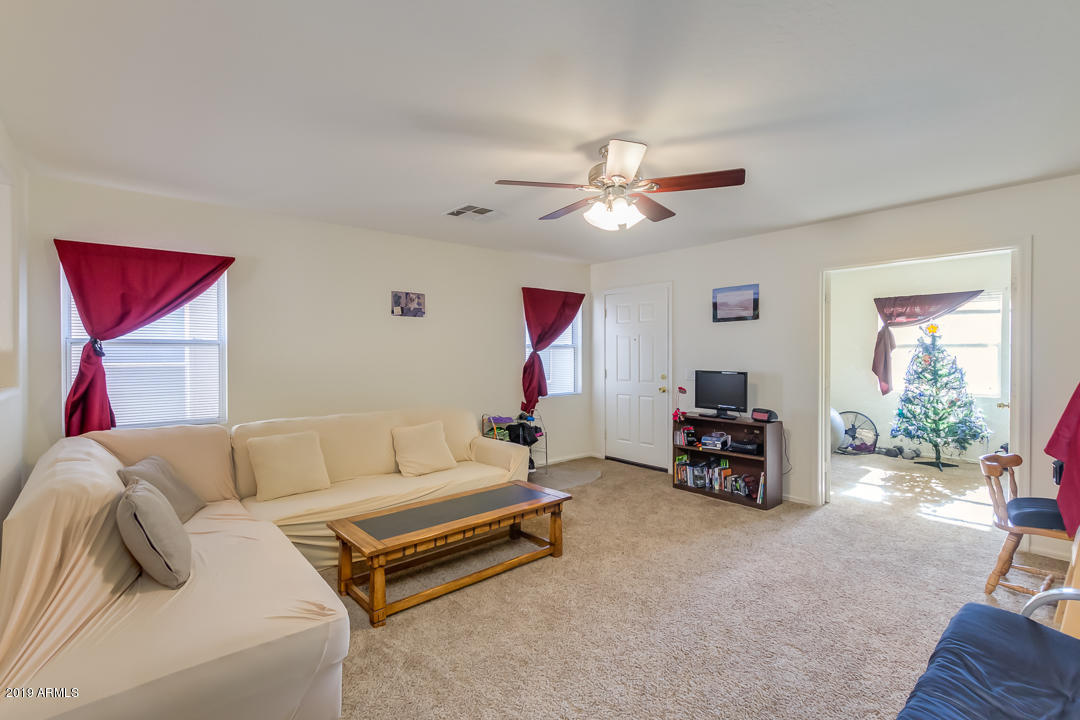 2532 East Olivine Road San Tan Valley, AZ 85143 - Photo 4 of 26 04-Olivine