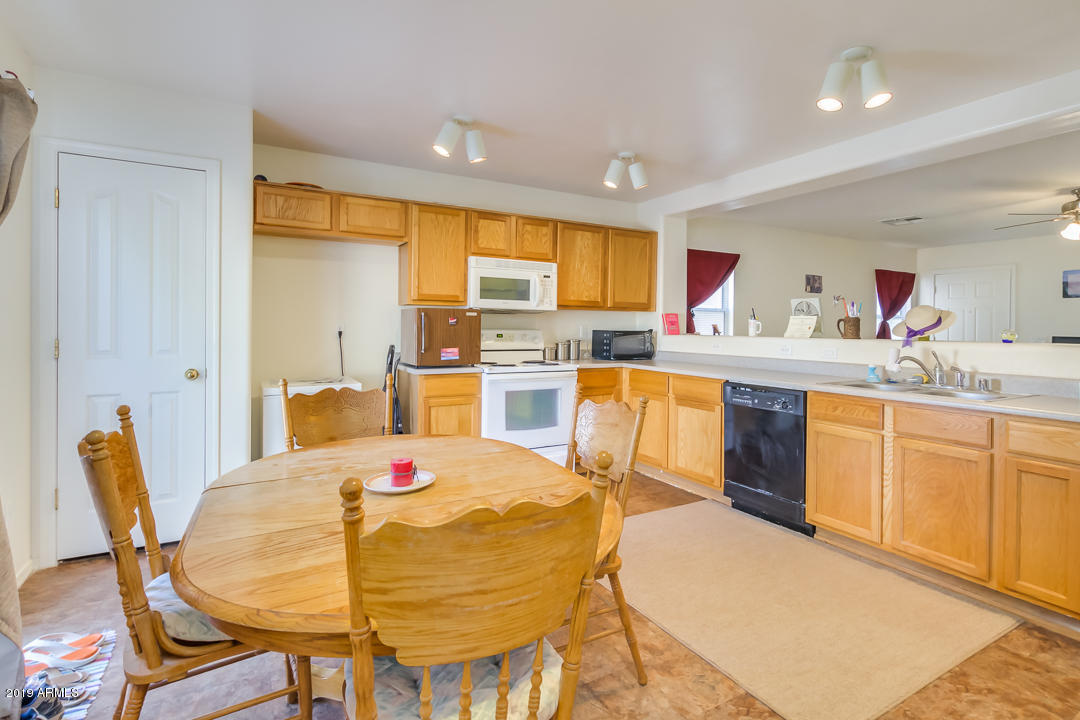 2532 East Olivine Road San Tan Valley, AZ 85143 - Photo 10 of 26 10-Olivine