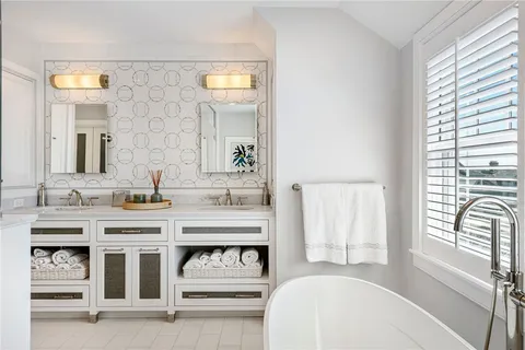 $6,750,000 | 31 Ninigret Avenue, Charlestown, RI 02813