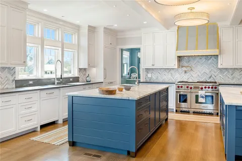 $6,750,000 | 31 Ninigret Avenue, Charlestown, RI 02813