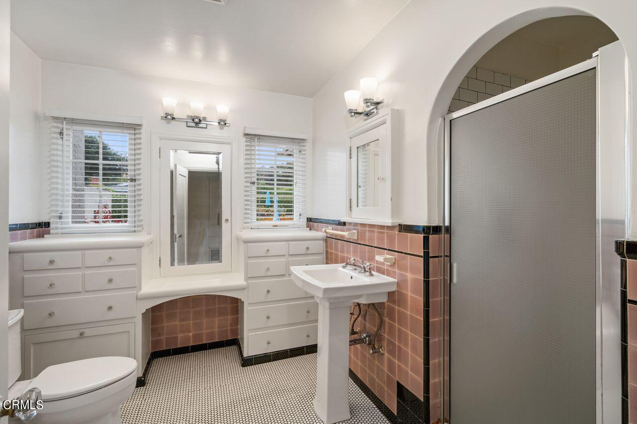 2107 Minoru Drive Altadena, CA 91001 - Photo 14 of 29 a bathroom with a sink a toilet and a bathtub