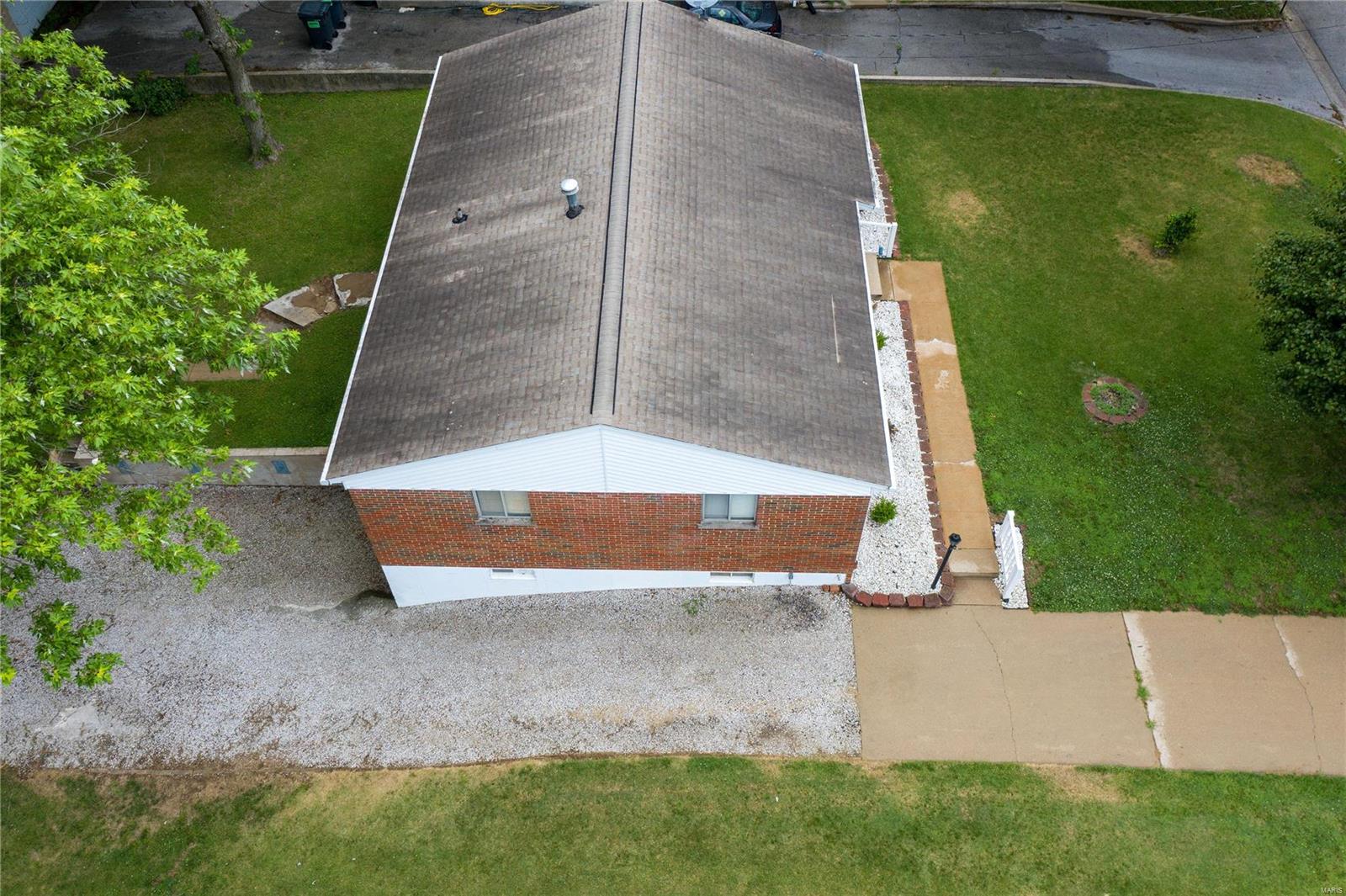 9627 Ridge Heights Road Fairview Heights, IL 62208 - Photo 25 of 32 Gallery Image 25