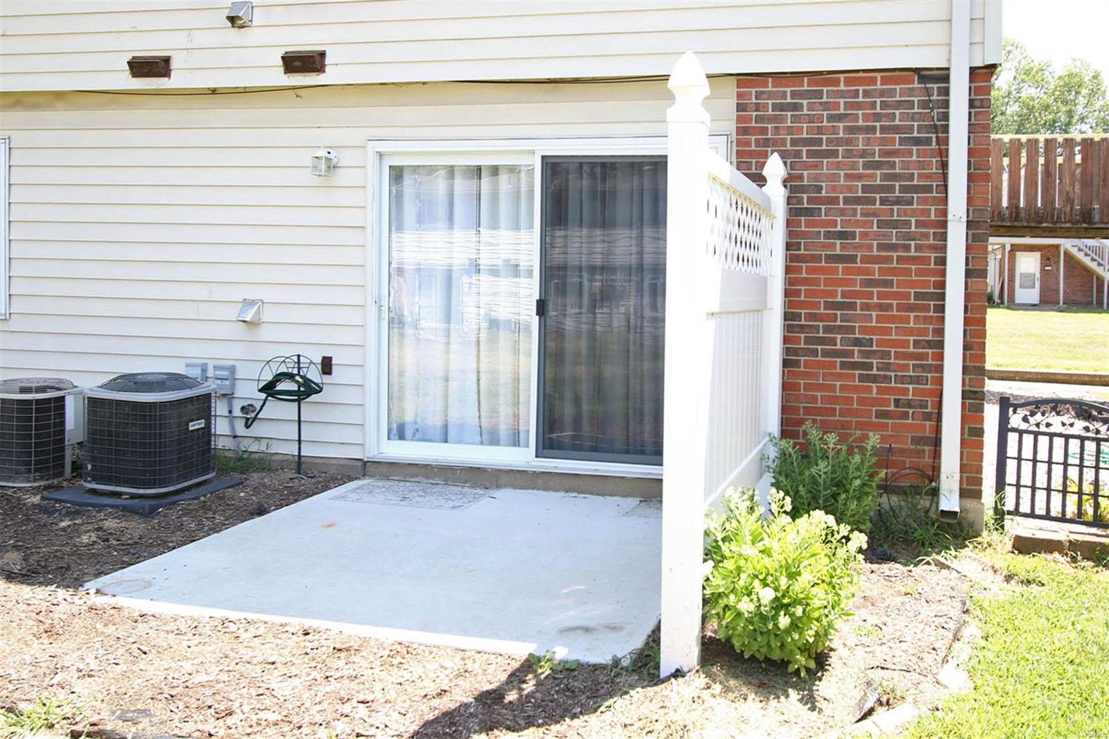 5310 Godfrey Road, Unit 23 Godfrey, IL 62035 - Photo 3 of 13 Gallery Image 3