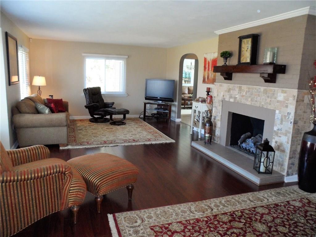 3889 Windover Road Murrysville, PA 15668 - Photo 3 of 25 Gallery Image 3