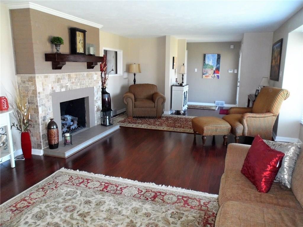 3889 Windover Road Murrysville, PA 15668 - Photo 4 of 25 Gallery Image 4