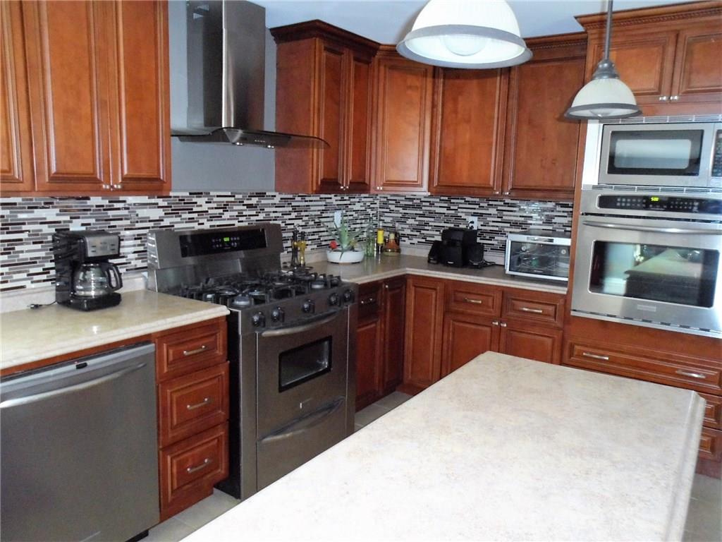 3889 Windover Road Murrysville, PA 15668 - Photo 6 of 25 Gallery Image 6