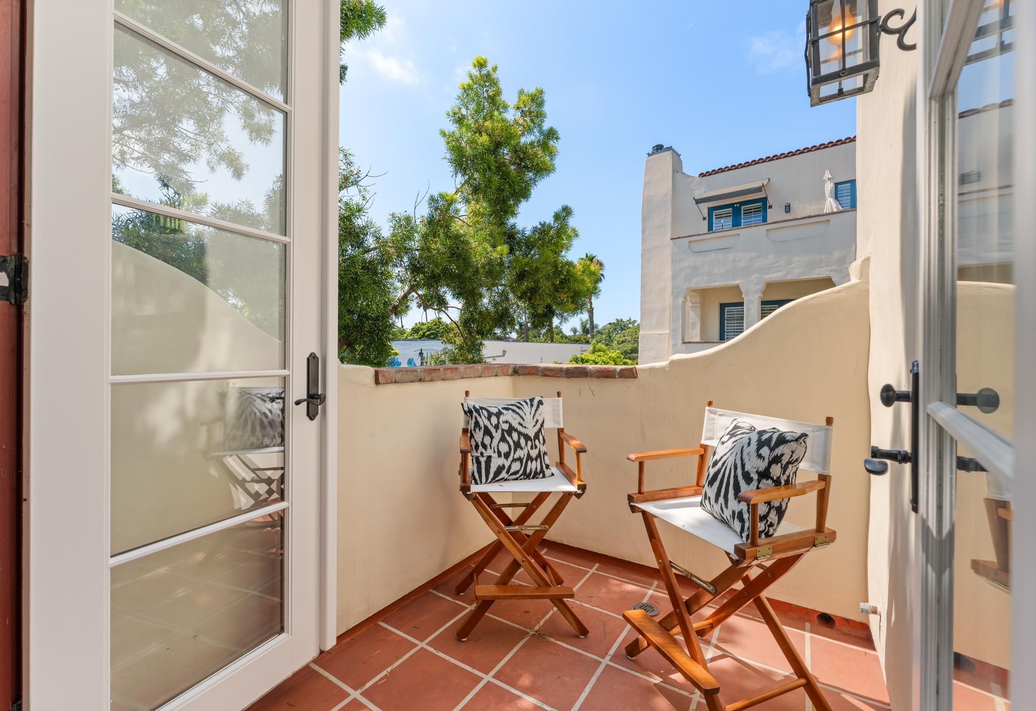 212 Santa Barbara Street, Unit B Santa Barbara, CA 93101 - Photo 13 of 28 a view of a hallway with seating area