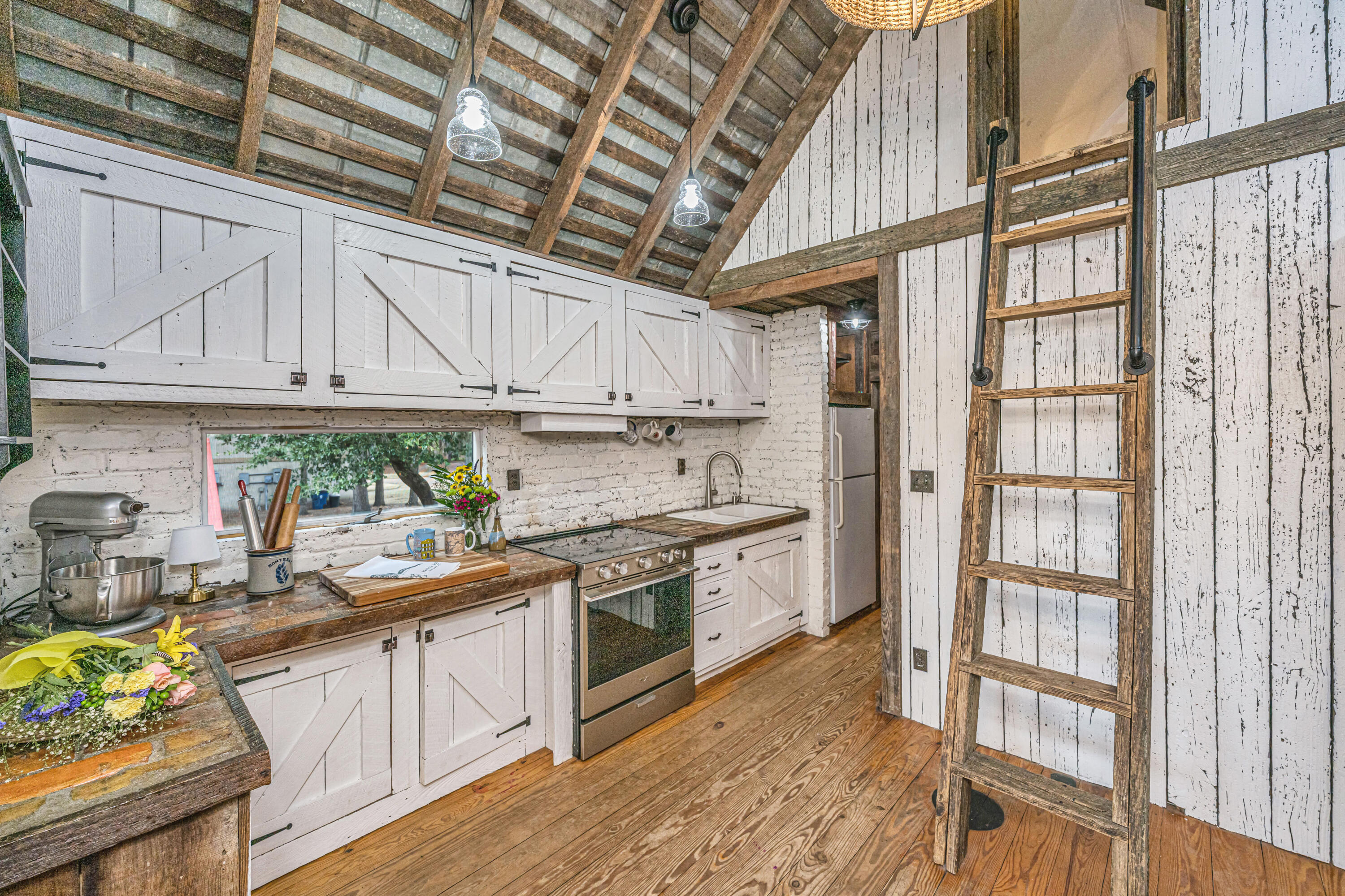 8452 Chisolm Plantation Road Edisto Island, SC 29438 - Photo 18 of 68 8452ChisolmPlantationRd018