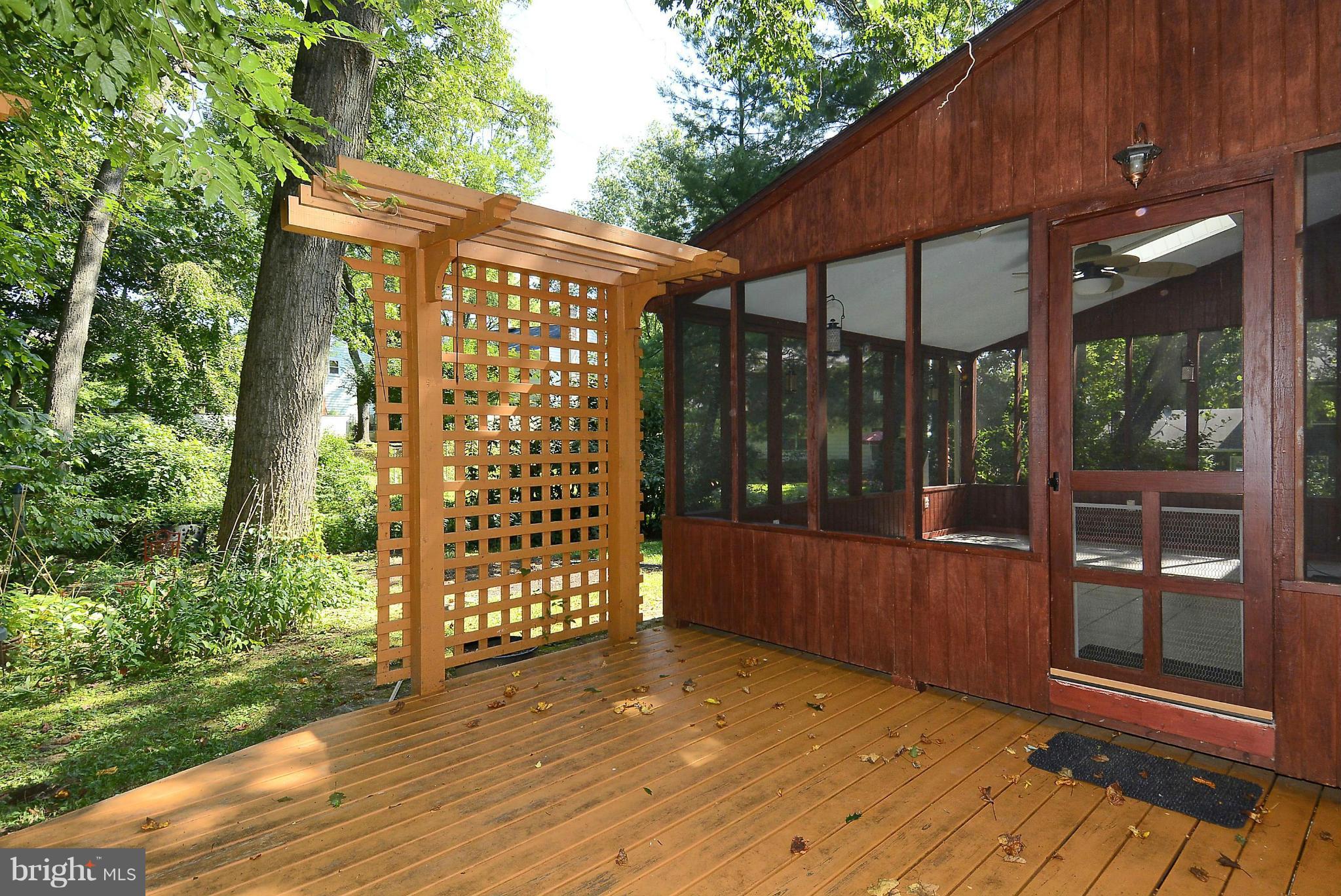 1509 Winding Waye Lane Silver Spring, MD 20902 - Photo 26 of 30 Wood Patio
