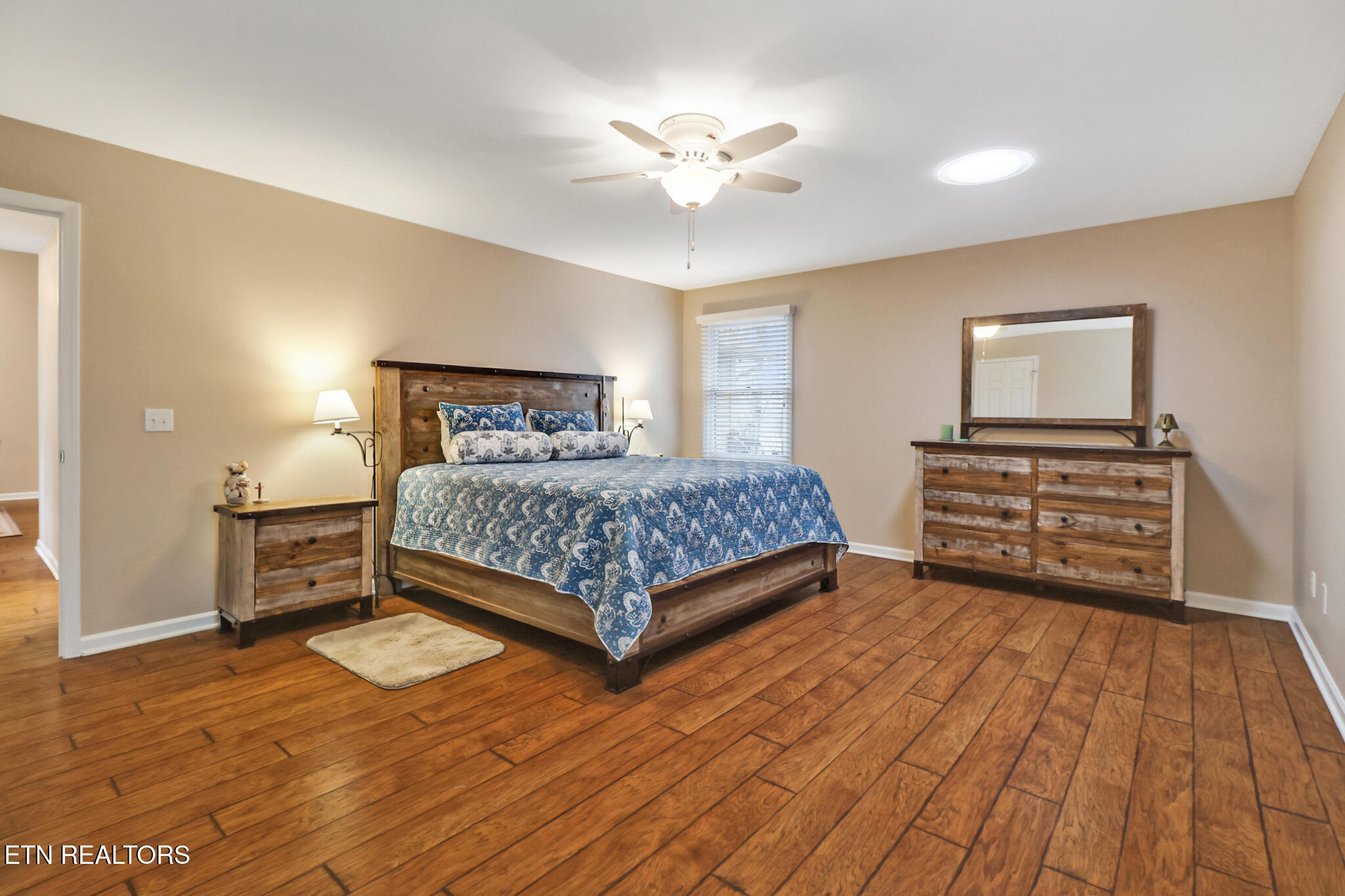 207 Overlook Lane Crossville, TN 38558 - Photo 21 of 53 MASTER BEDROOM