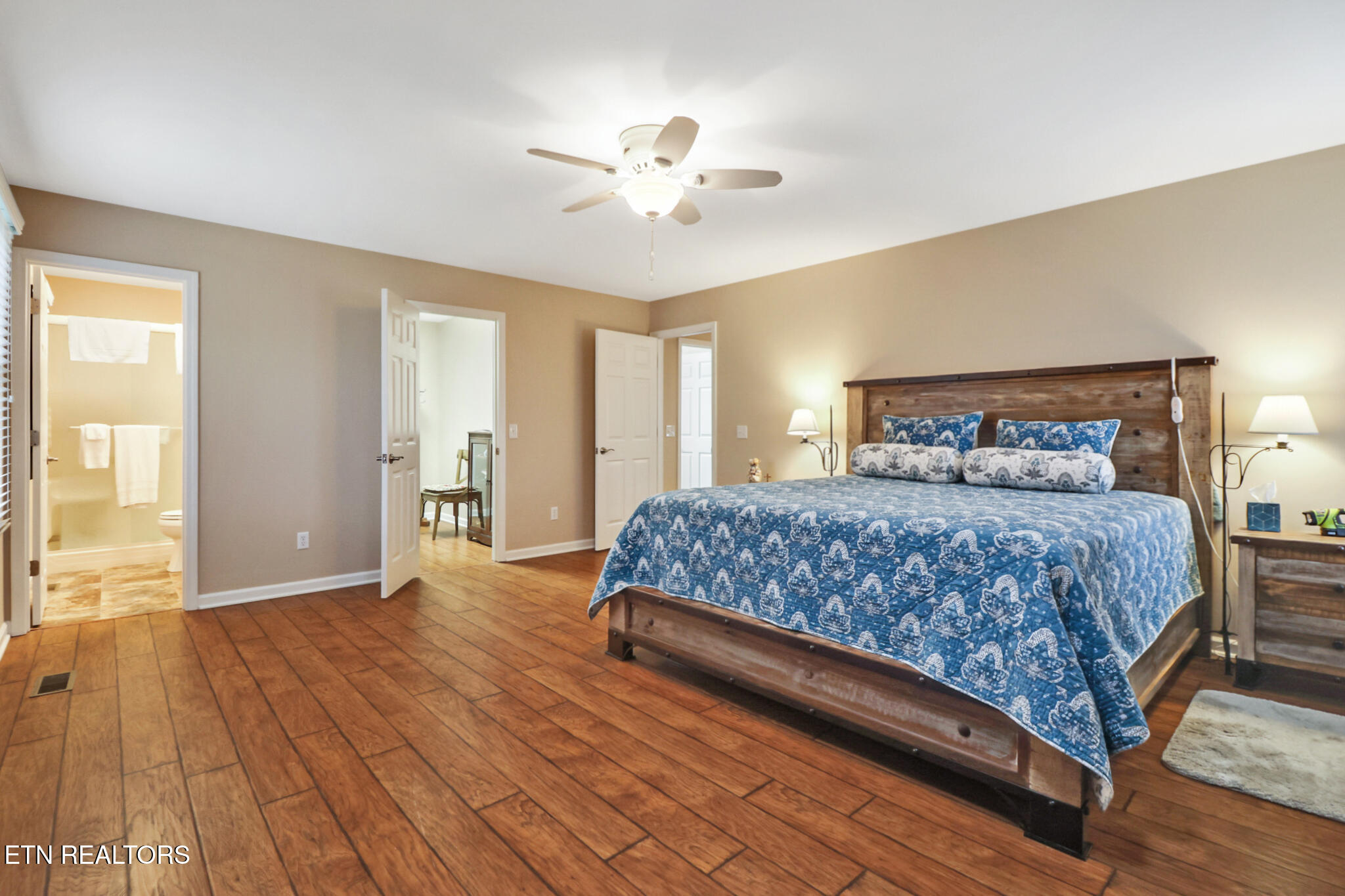 207 Overlook Lane Crossville, TN 38558 - Photo 22 of 53 MASTER BEDROOM ENSUITE