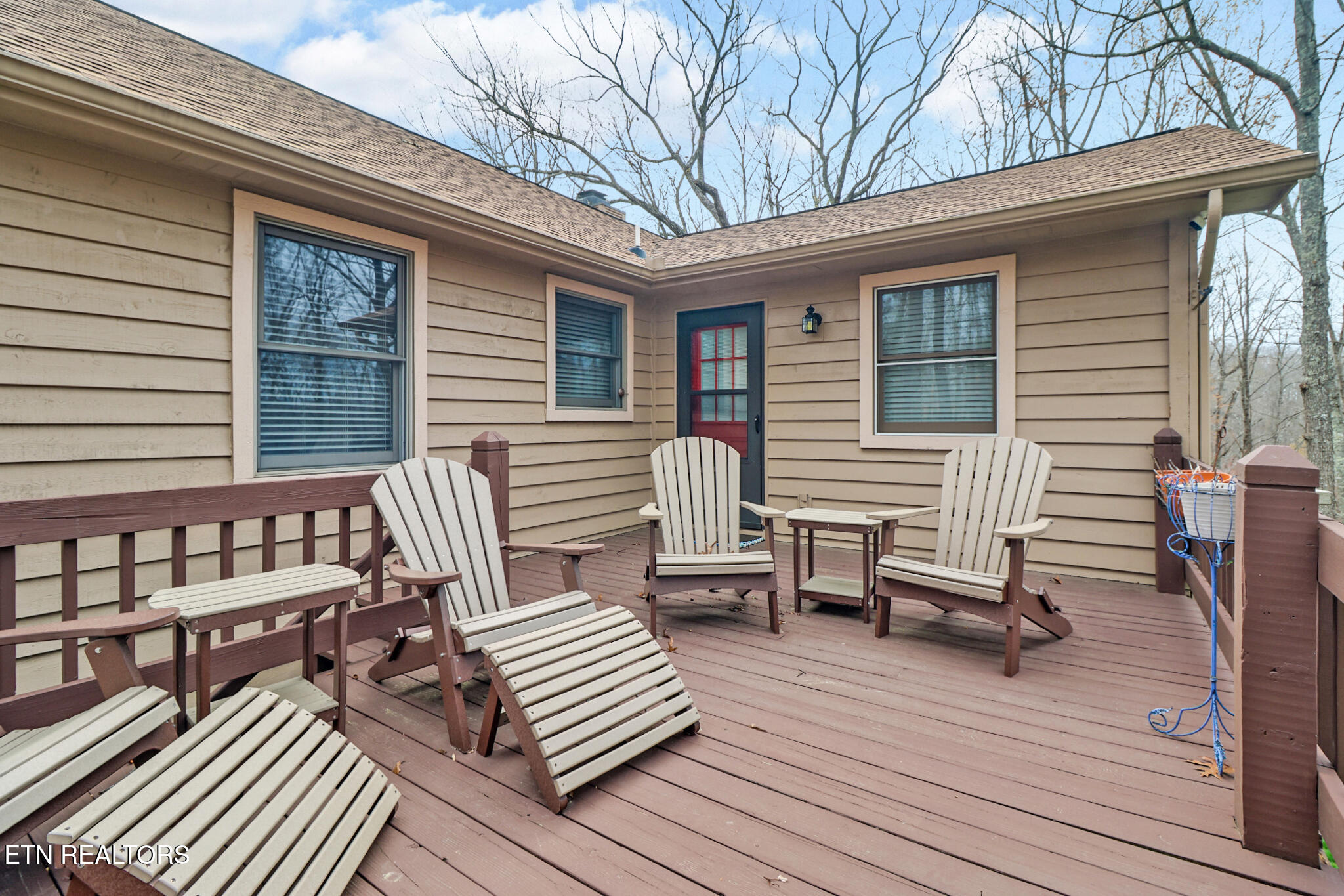 207 Overlook Lane Crossville, TN 38558 - Photo 32 of 53 BACKDECK