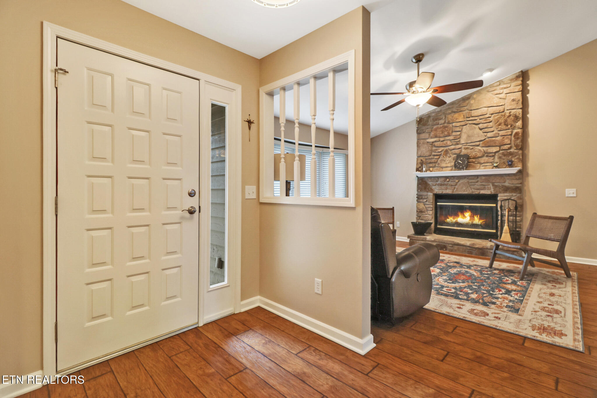 207 Overlook Lane Crossville, TN 38558 - Photo 6 of 53 ENTRY