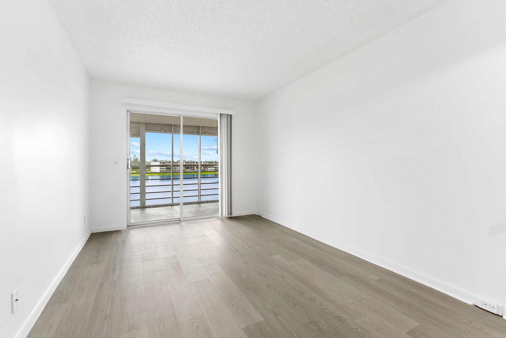 4006 Cornwall A Boca Raton, FL 33434 - Photo 11 of 27 Bedroom 1