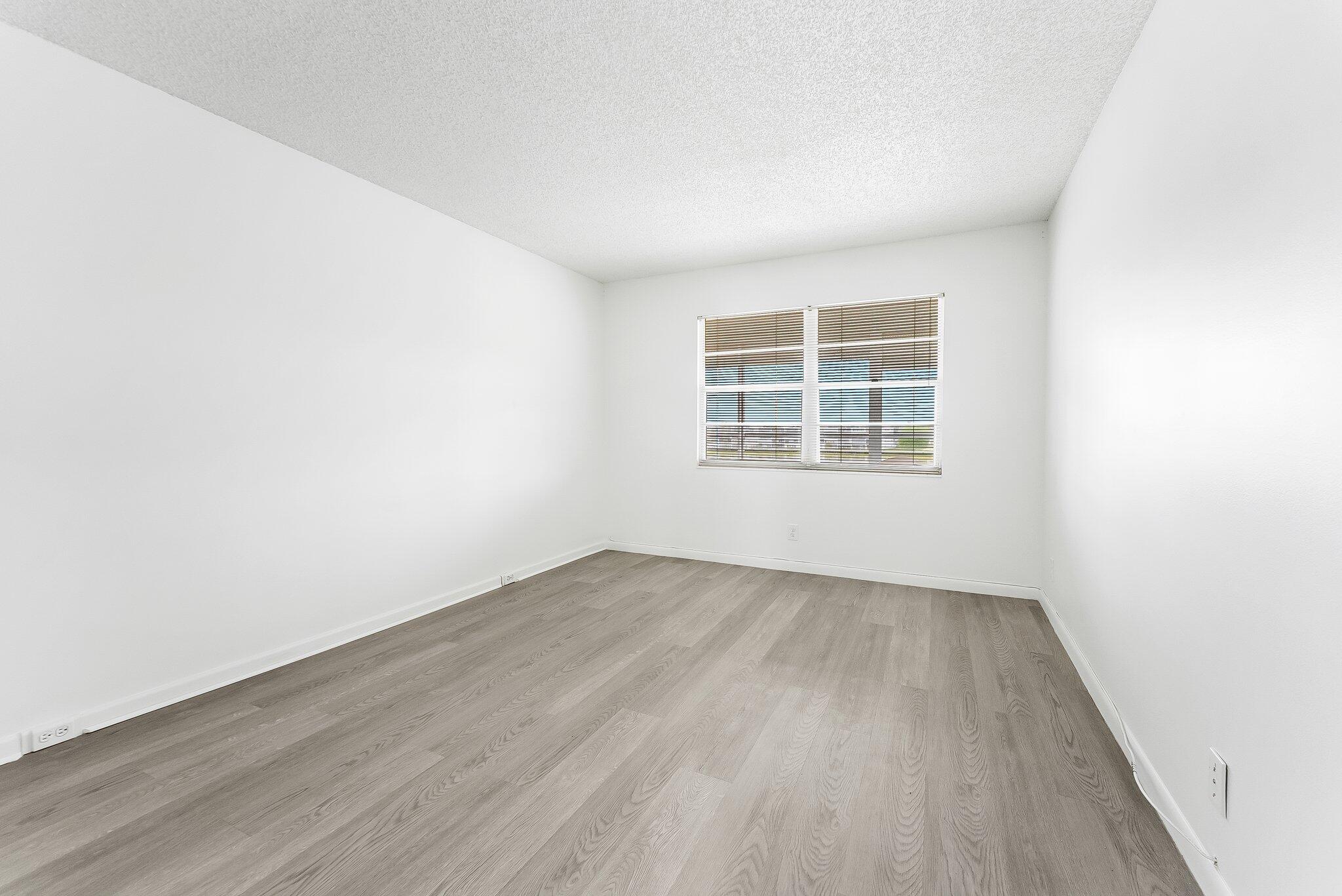 4006 Cornwall A Boca Raton, FL 33434 - Photo 16 of 27 Bedroom 2