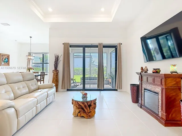 $460,000 | 4250 Annapolis Avenue, Ave Maria, FL 34142