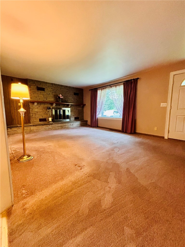 36 Walsh Road Southport, NY 14894 - Photo 19 of 36 Oversized living room
