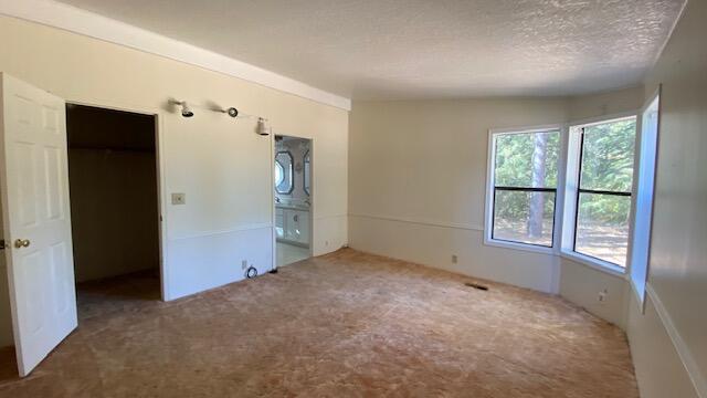 1740 Summit Loop Grants Pass, OR 97527 - Photo 11 of 39 BEDROOM 1