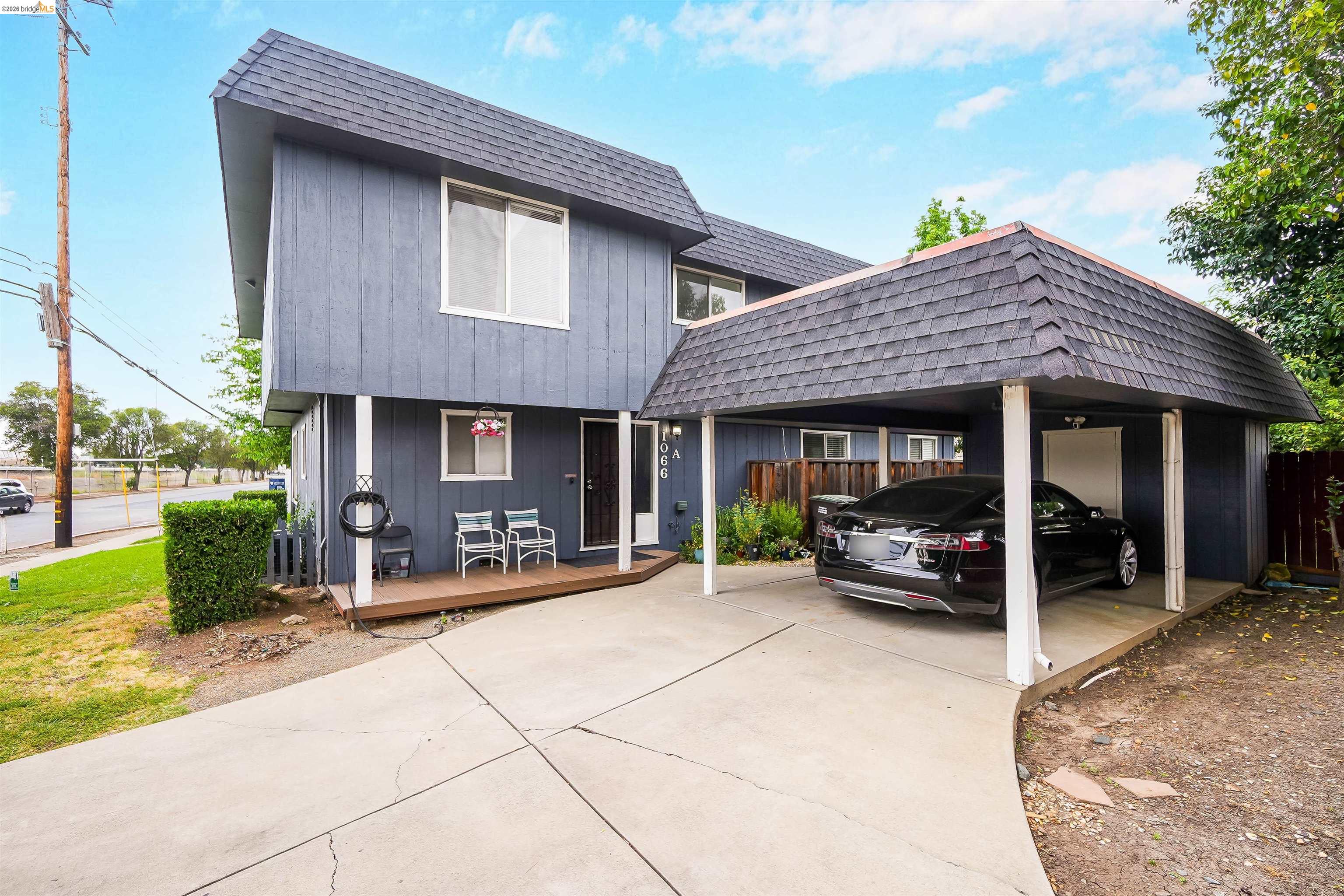 1066 San Miguel Road Concord, CA 94518 - Photo 10 of 59 Driveway