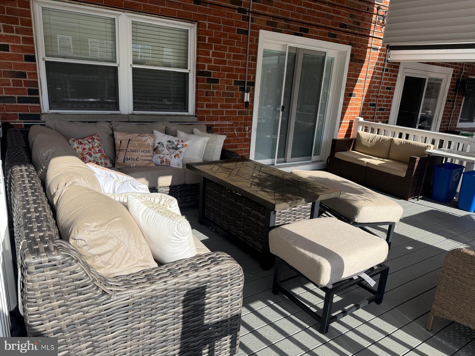 12715 Cabell Road Philadelphia, PA 19154 - Photo 30 of 33 Inviting outdoor lounge for relaxation.