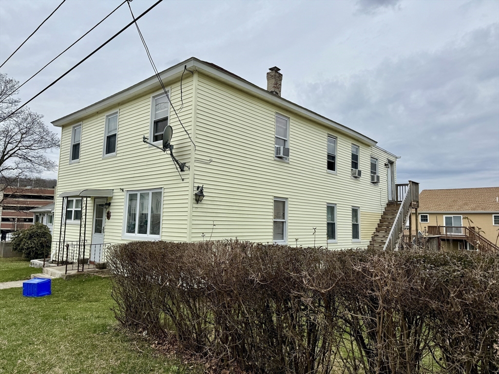3 Belcourt Road Worcester, MA 01605 - Photo 1 of 16 Gallery Image 1